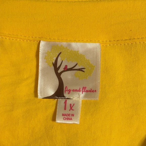 🌼 Fig and Flower Yellow Embroidered Blouse
Size 1X — Button Front - Picture 2 of 8